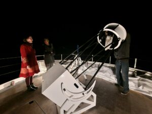 Astronomie-arrangement in Sterrenwacht de Weerribben.